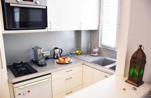 Porte-Dauphine Apartment | Trocadero