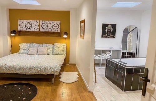 Blois Apartment | Troglodyte d’exception au cœur de Blois