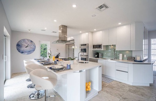 Tropic Isle House | Tropic Paradise~The Perfect Delray Beach Escape~ Heated Pool~Intracoastal Canal