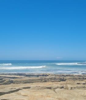 Port Edward House | Tropical 4 Bedroom 3 bathroom 8 to 10 sleeper Holiday Getaway