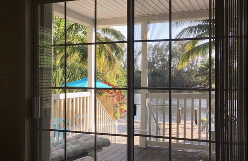 East Naples Cottage | Tropical Cottage with a Million Dollar View- Your own private house