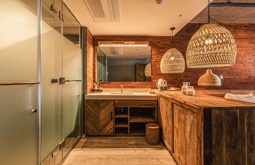 Andeok Hotel | Tropical Hideaway
