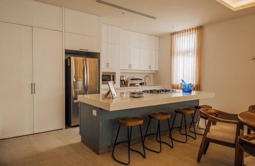 La Puntilla Villa | Tropical Oasis Villa: Quiet Beach, Private Pool & BBQ –Perfect Family Getaway