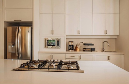 La Puntilla Villa | Tropical Oasis Villa: Quiet Beach, Private Pool & BBQ –Perfect Family Getaway