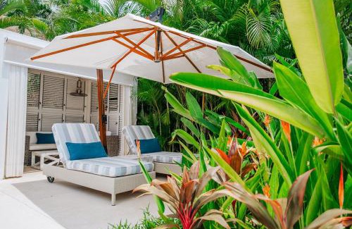 La Puntilla Apartment | Tropical Oasis with private Pool, BBQ, Beach Access and Housekeeping service INCLUDED