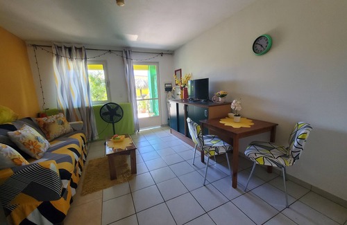 Tanki Leendert Resort | Tropical Oasis Ap.1 Happy Days