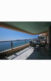 Costera Acapulco Villa | Tropical Paradise Getaway in Acapulco with Private Infinity Pool