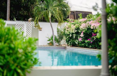 Jan Thiel House | Tropical Stay at Puru Resort