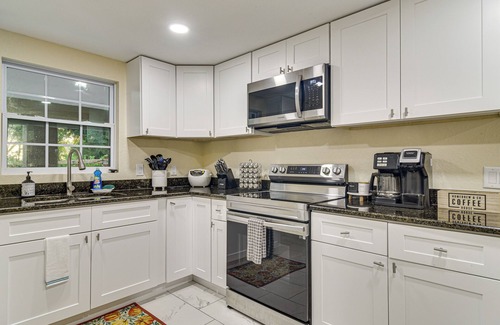 Greater Palm River Point CDC House | Tropical Tampa Home: Pets Welcome!