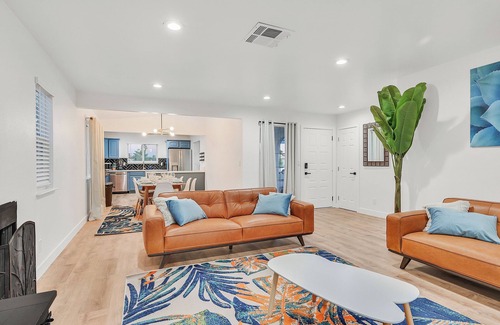 North Las Vegas Villa | Tropicana Desert-5 Bdm x 3 Bth 6 Kng Beds, Free Spa Heatn