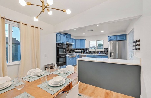 North Las Vegas Villa | Tropicana Desert-5 Bdm x 3 Bth 6 Kng Beds, Free Spa Heatn