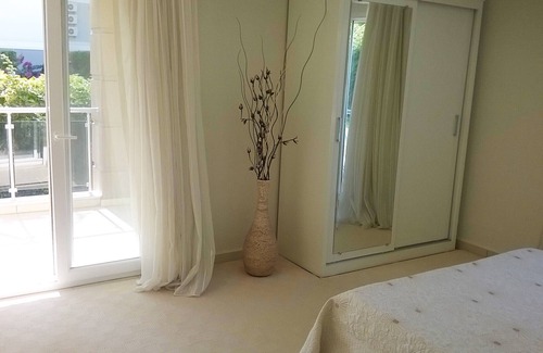 Kemer Mahallesi Apartment | Tropicana H3 , Spacious 2 bed floor home that comfortably sleeps 4 plus sofa