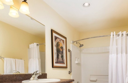 Las Vegas Resort | Tropicana Resort 2bdr Twin