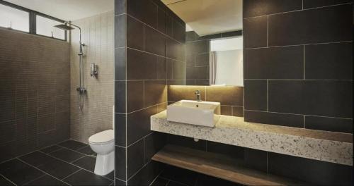 Downtown George Town Hotel | Tropics Eight Suites