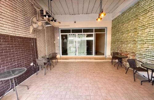 Kathu Apartment | Tropikathu Guest House