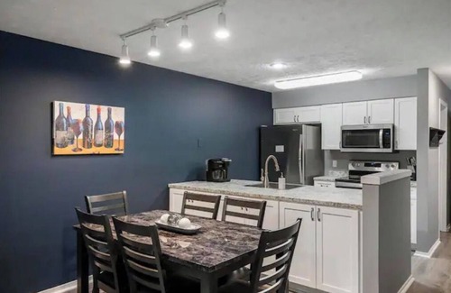 Harbor Springs House | Trout Creek Resort/Golf/Pool/Hot tub/Sauna/Pet friendly