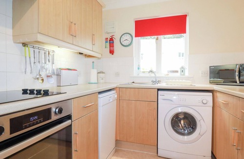 Falmouth Cottage | TROUTS REACH, family friendly, with a garden in Budock Water