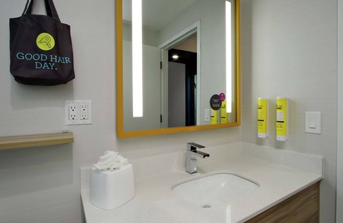 Meridian Hotel | Tru By Hilton Meridian