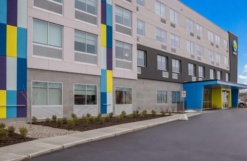 Traverse City Hotel | Tru By Hilton Traverse City