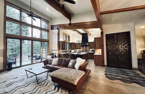 Truckee House | Truckee Modern Mountain Home on 1.4 acres, Surrounded by Pines!