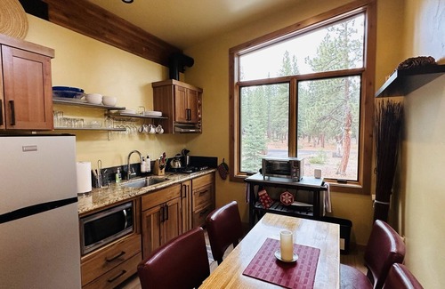 Juniper Hill Ski Chalet | Truckee Mountain Chalet Hideaway in the Pines on 1.4 Acres! Sleeps 4!