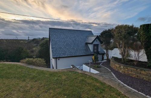 Treknow House | Truckle - Treknow, Tintagel - Bungalow in North Cornwall (Sleeps 5 - 7)