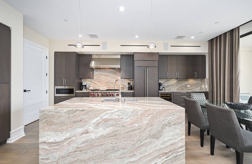 Newport Center Apartment | True Luxury Living in Fashion Island w/Elevator and Ocean Views