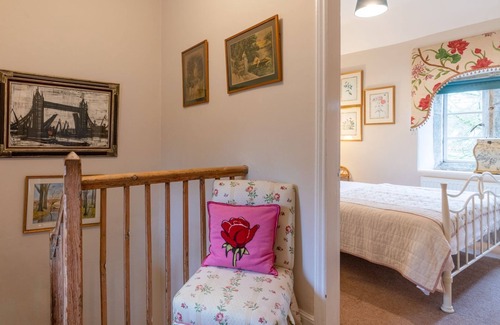 Cheltenham Cottage | Truffles Cottage - sleeps 4 guests in 2 bedrooms