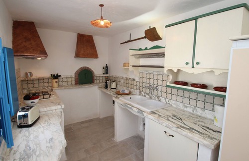 Martina Franca Villa | Trullo Il Grano, private pool, romantic and charming with AIRCON