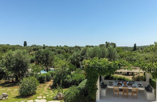 Ceglie Messapica Villa | Trullo Melograno - Four Bedroom Villa, Sleeps 8