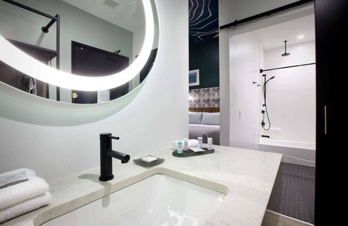 Lawrenceville Hotel | TRYP by Wyndham Pittsburgh/Lawrenceville