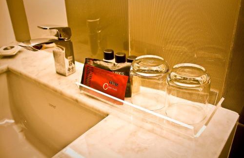 North Pattaya Hotel | Tsix5 Hotel