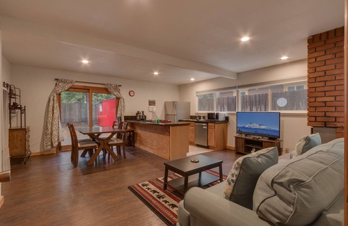 Tahoma Cabin | Tucked Inn - Cozy 1BR 1BA Cabin in Tahoma – Fenced Backyard, Dog Friendly