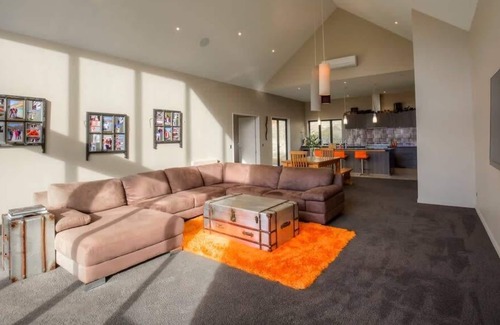 Lower Shotover House | Tuckers Beach Retreat