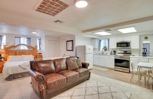 Mountain 1st Avenue Apartment | Tucson Studio ~ 2 Mi to University of Arizona!