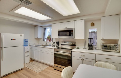 Mountain 1st Avenue Apartment | Tucson Studio ~ 2 Mi to University of Arizona!