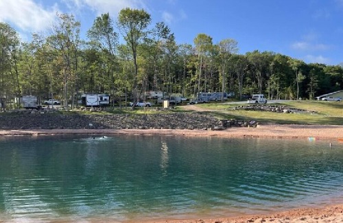 Bayfield Cabin | Tug Boat- Deluxe Cabin #4 on map