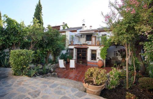 Beiro House | tuGuest Pool House Albaicin