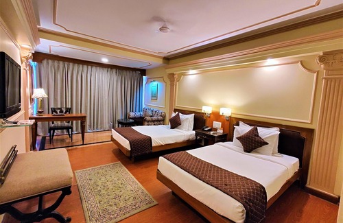 Sadar Hotel | Tuli International