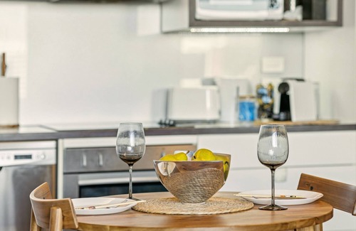 Adelaide Central Business District Apartment | Tulip - The Urban Elegance