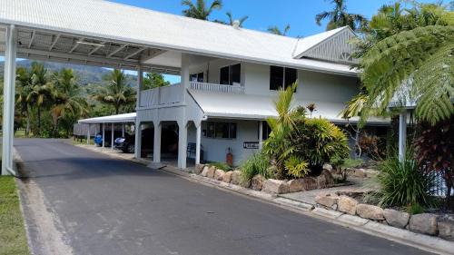 Tully Hotel | Tully Motel