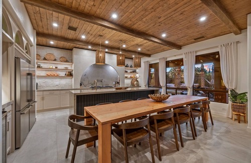 Rancho Santana House | TULUM-Inspired Luxury Retreat: Heated Salt Water Pool & Spa, Fire-pit, Cabanas, Pickle-ball Ct, Family Games. A Perfect relaxing getaway, family reunion & amazing Instagram-able moments.