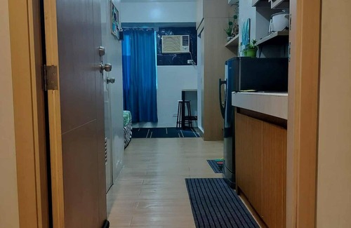 South Triangle Condo | Tum's MPlace Staycation 5th Floor Tower D