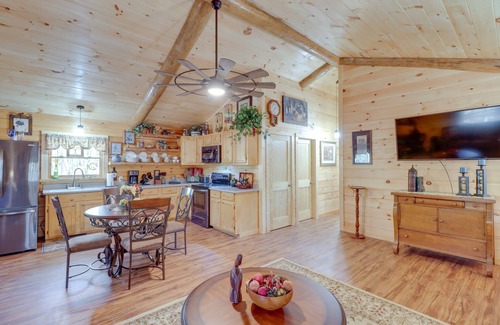 Tumbling Shoals Cabin | Tumbling Shoals Cabin Near Greers Ferry Lake!