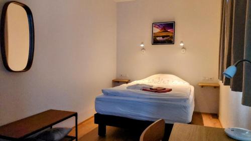 Laugarbakki Apartment | Túnfífill Guesthouse - free hot tub and sauna, cozy and quiet