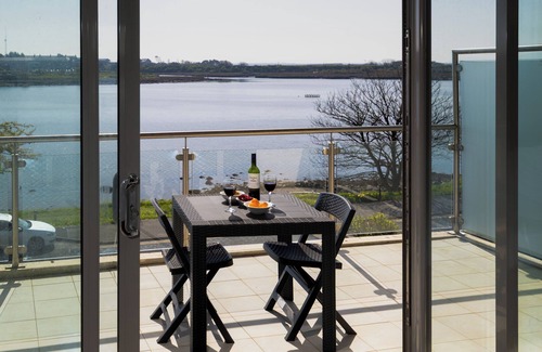 Galway City Centre Apartment | Tur an Tsaile - Galway Lakeside Apartments