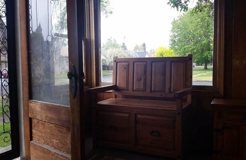 Baker City House | Turn Of The Century Charm - Walk to Town DISCOUNTS FOR SKIING?