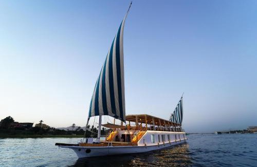 Luxor Hotel | Turquoise
