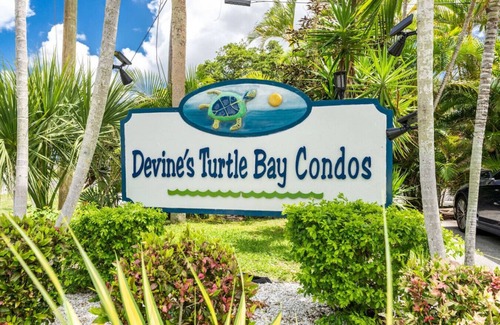 Englewood Apartment | Turtle Bay 3B Bay Breeze Retreat