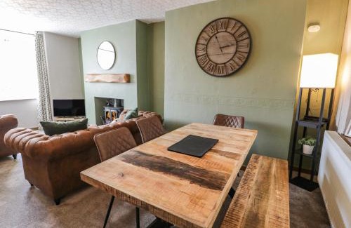 Rhiwbryfdir House | TurTwig Cottage